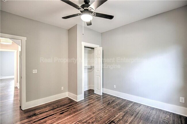 Building Photo - 1118 NW 33rd St