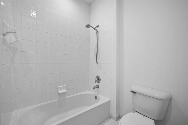 Building Photo - 170 Evergrene Pkwy