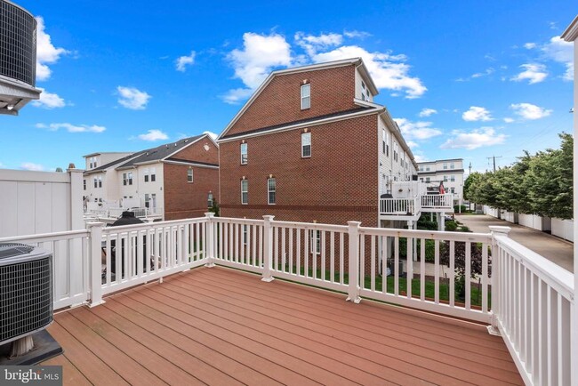 Building Photo - 4626 Fait Ave