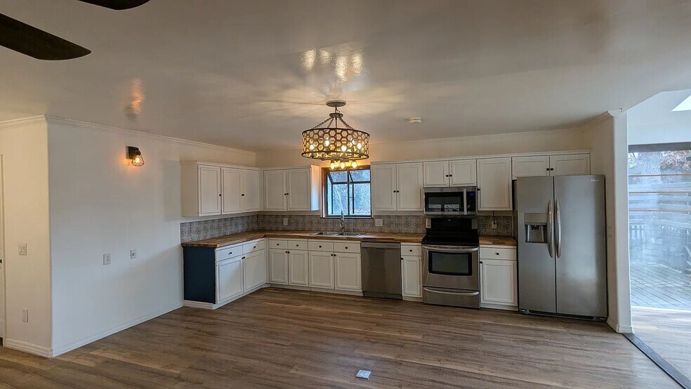 Building Photo - 1 Easington Ln