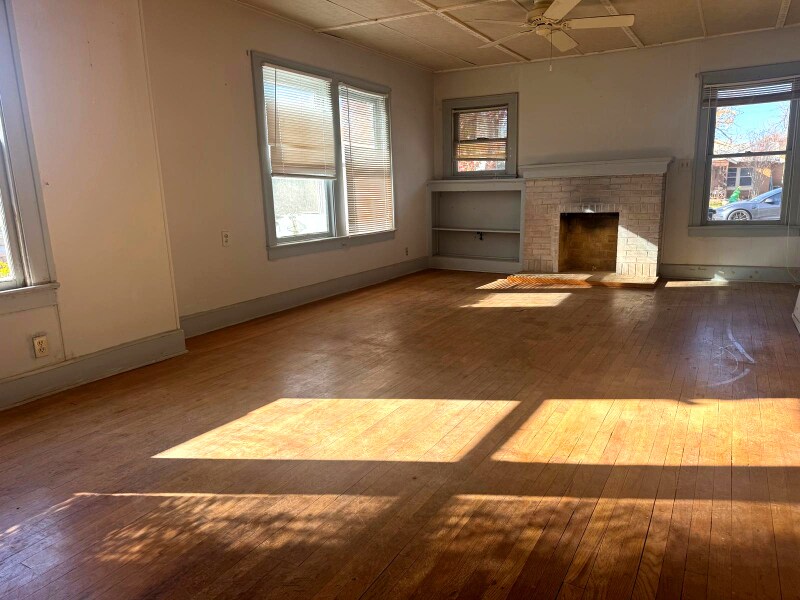 Building Photo - 2309 Houston St