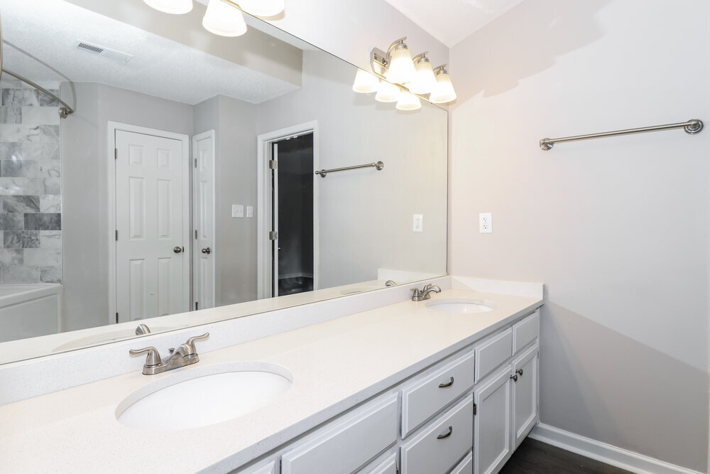 Building Photo - 7309 Schilling Cove E