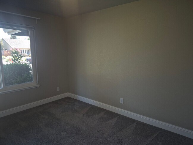 Building Photo - 1157 Socorro Way