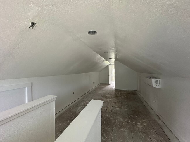 Building Photo - FULLY RENOVATED! 3 Bed/2 Bath in Wanchese