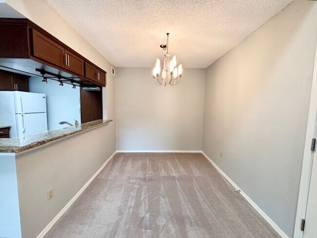 Building Photo - 7730 W 87th Dr