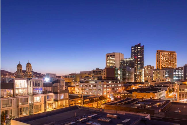 Building Photo - 1 Bed, 1 Bath SOMA Condo - Newer Bldg with...