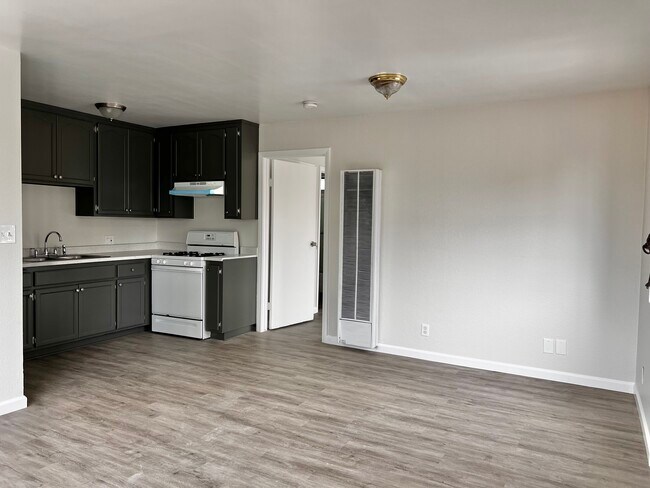 Building Photo - 6835 Gentry Ave