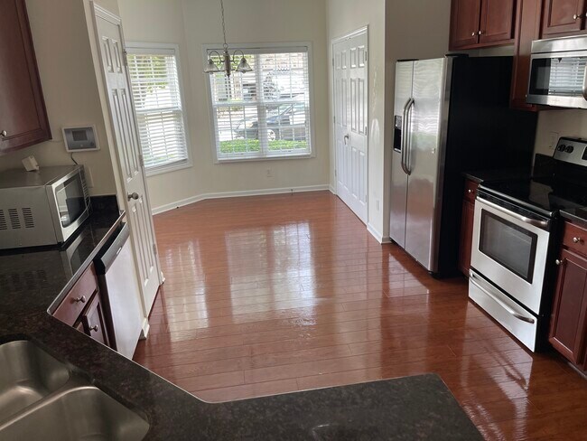 Building Photo - 3952 Princeton Lakes Way