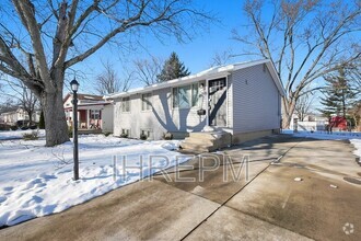 Building Photo - 1902 Brookfield Rd