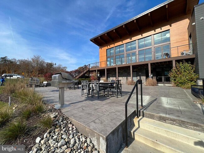 Building Photo - 3391 Watershed Blvd