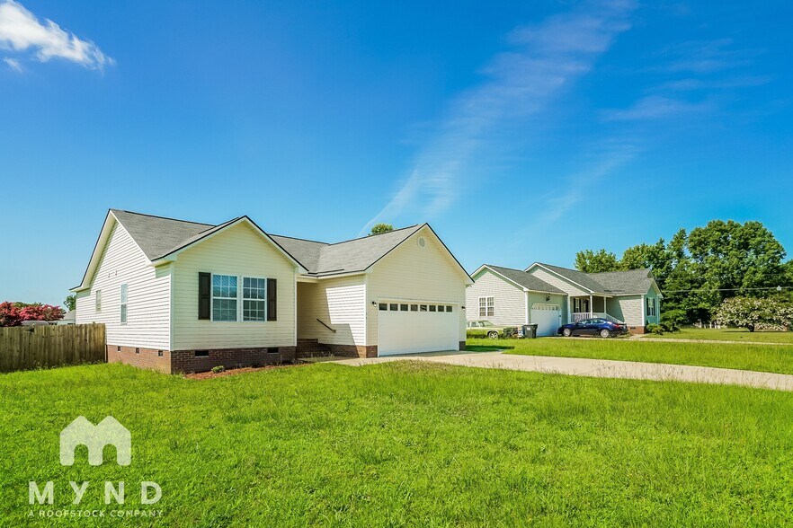 Building Photo - 54 Pedernales Dr