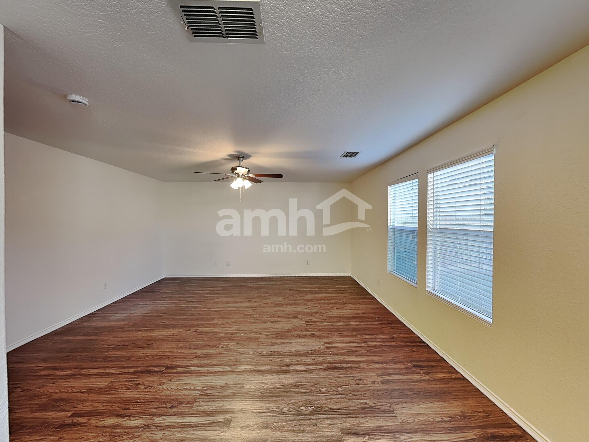 Building Photo - 715 Rodeo Ranch