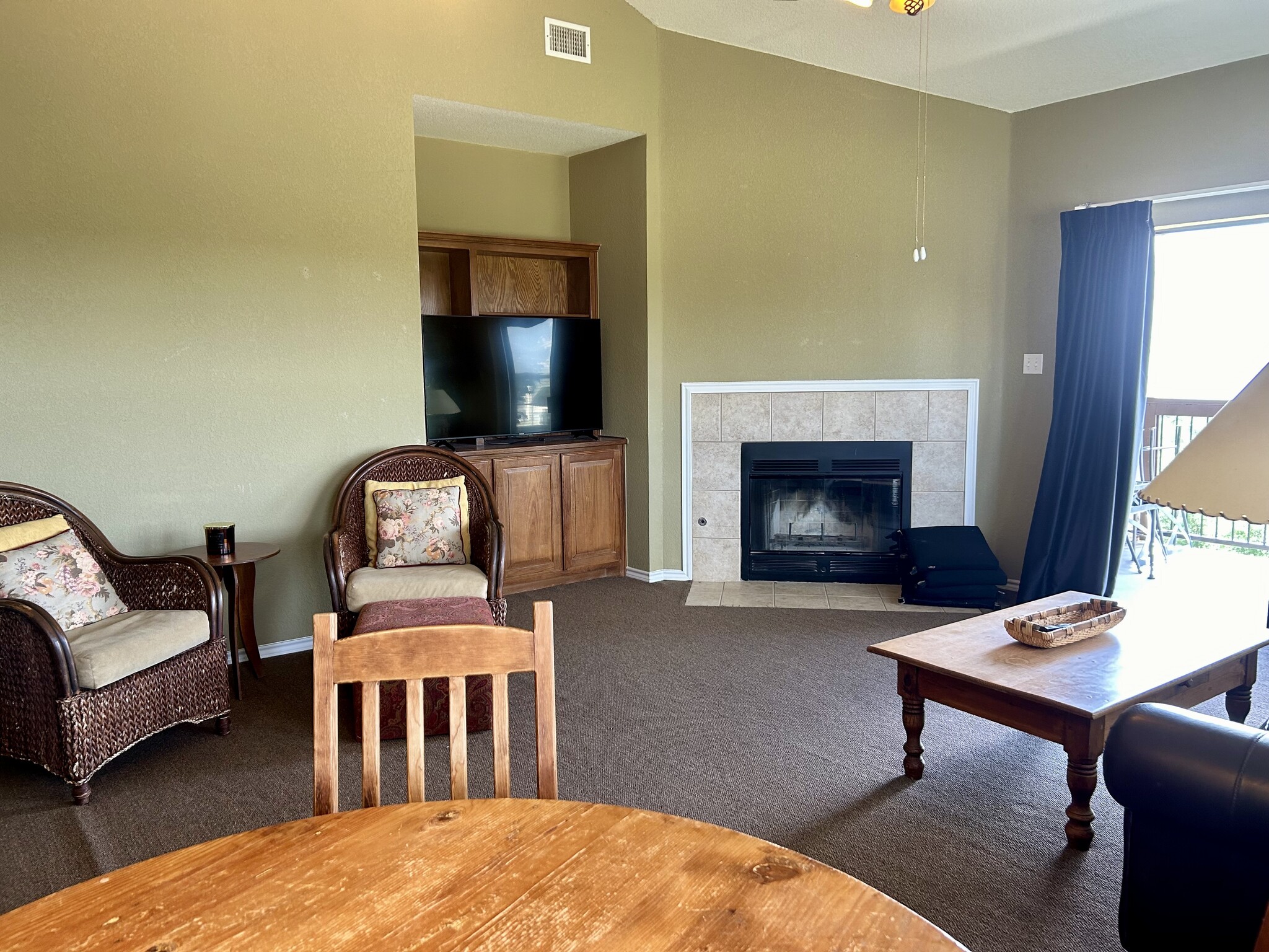 Building Photo - 26035 Heartwood Dr