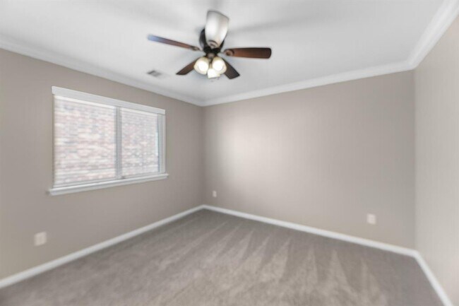 Building Photo - 10103 Sweet Willow Ln