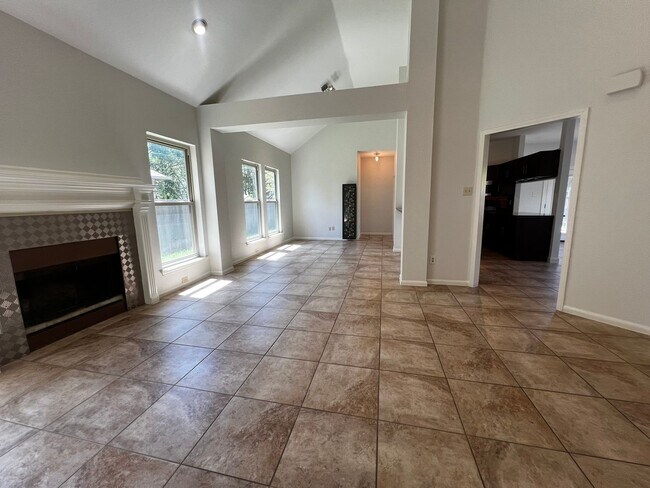 Building Photo - Wonderful 3-bedroom Home in Harris Branch