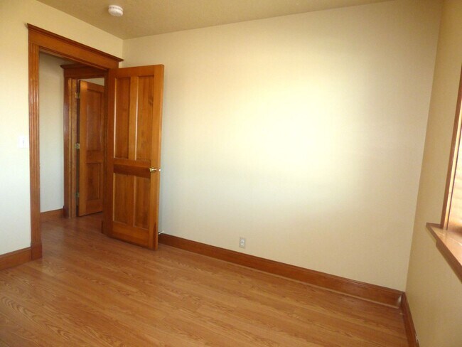 Building Photo - 4465 Countryside Ct NE
