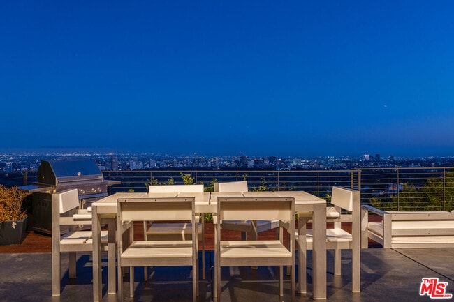 Building Photo - 10134 Angelo View Dr