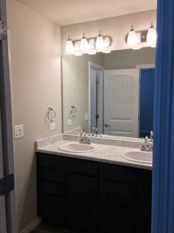 Building Photo - 11125 Rockcastle Dr