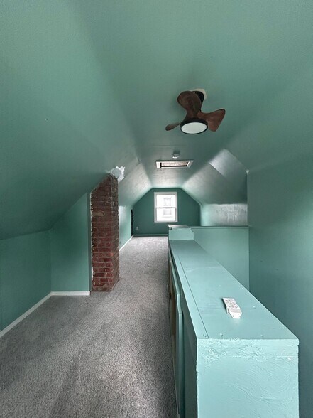 Building Photo - 26333 Eton Ave