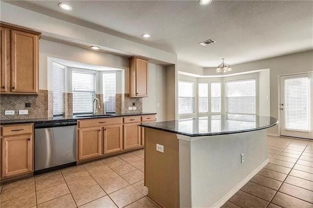 Building Photo - 5529 Crimson Oaks Dr