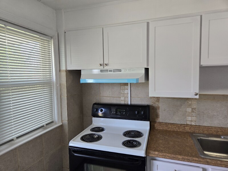 Building Photo - 3518 Elmora Ave
