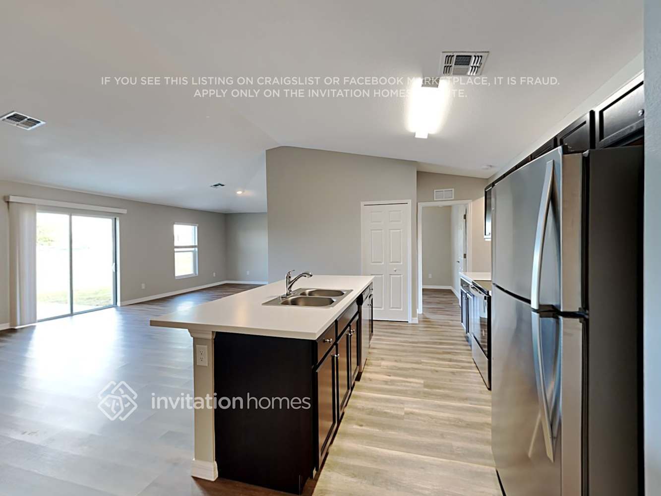 Building Photo - 16246 Alcira Cir