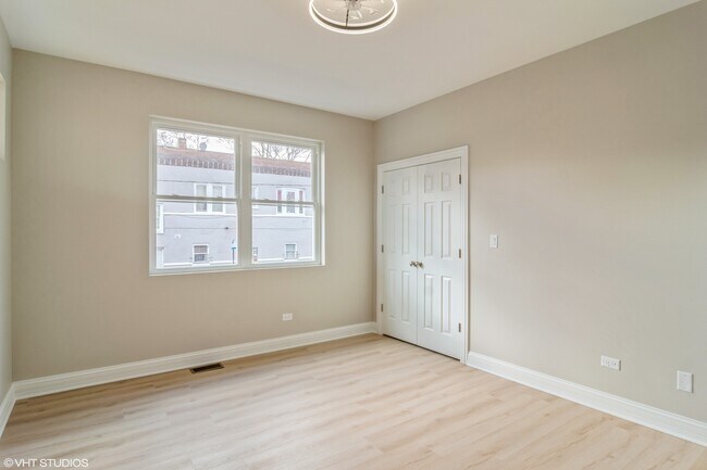 Building Photo - 1101 N Lawndale Ave