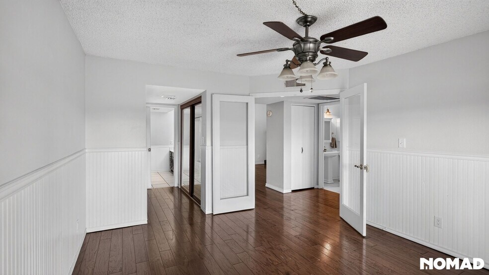 Building Photo - 9237 N 47th Dr