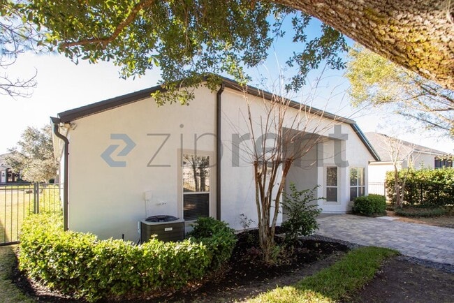 Building Photo - 932 Gallier Pl