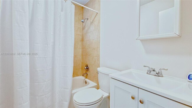 Building Photo - 286 NW 39th St