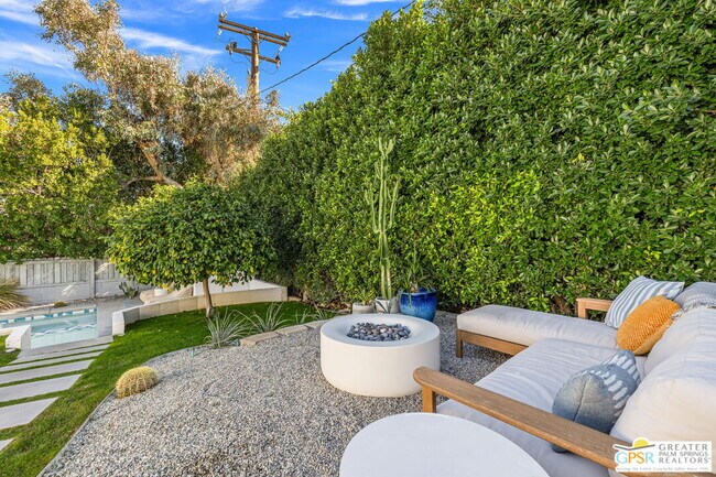 Building Photo - 37830 Cathedral Canyon Dr