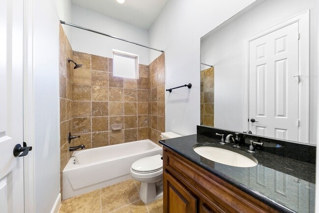 Building Photo - 3319 Bingham Manor Ln