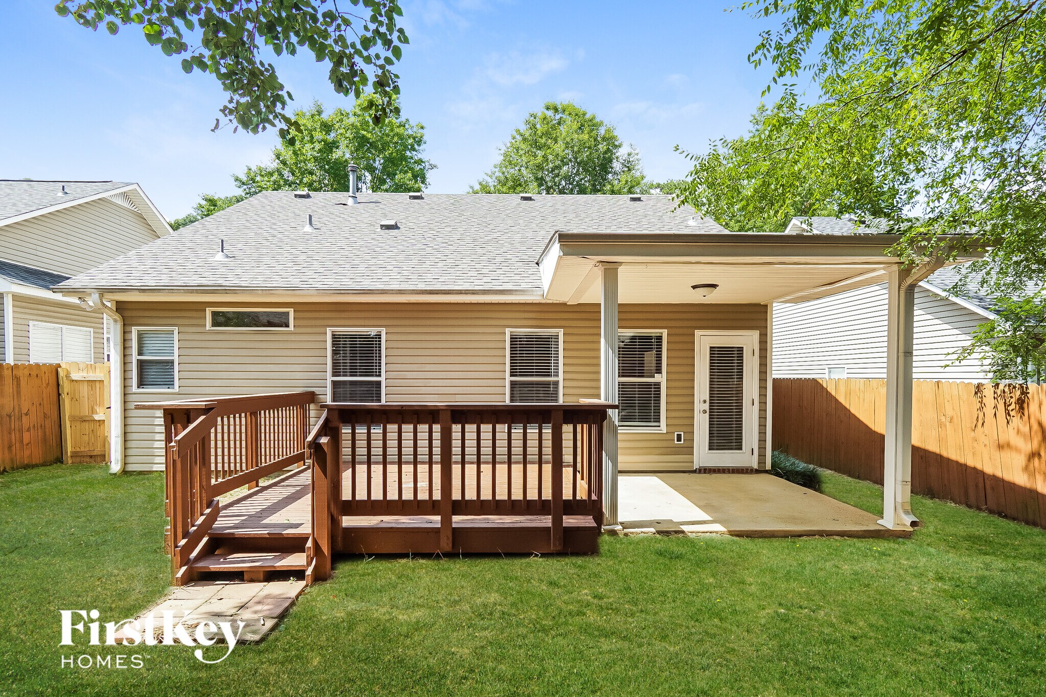 Building Photo - 9399 Brook Forest Cir