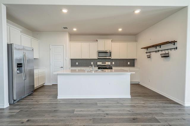 Building Photo - 8348 George Brown Dr