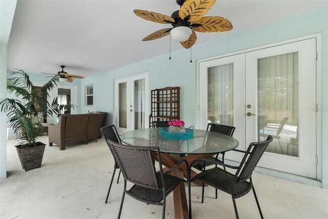 Building Photo - 1728 Kadashow Ave