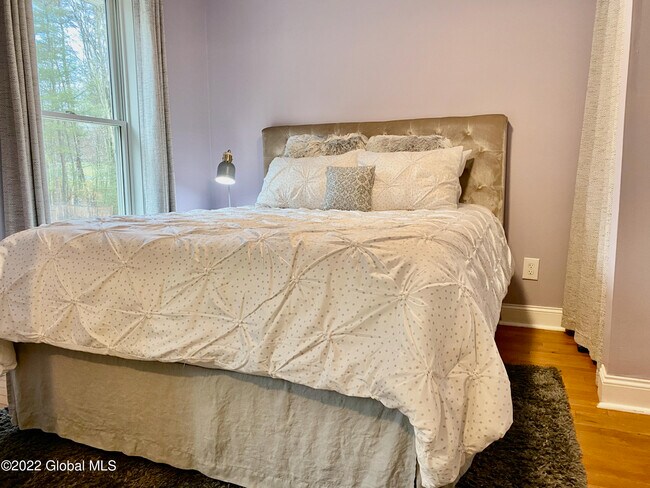 Building Photo - 4 Corinne Ct