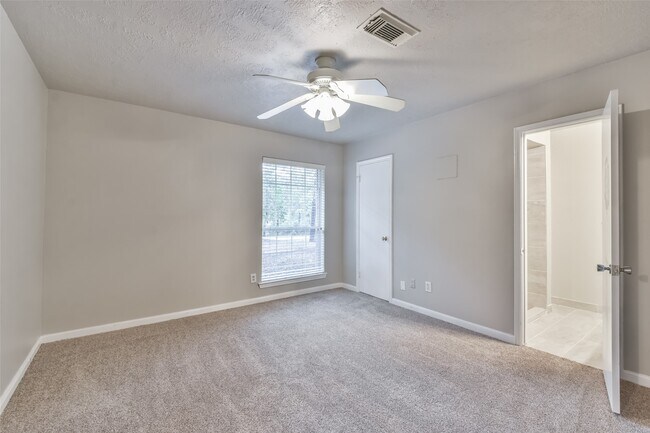 Building Photo - 25726 Timber Lakes Dr