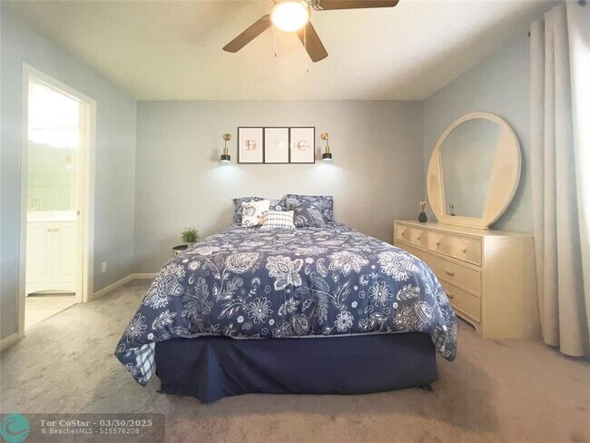 Building Photo - 340 Knotty Pine Cir