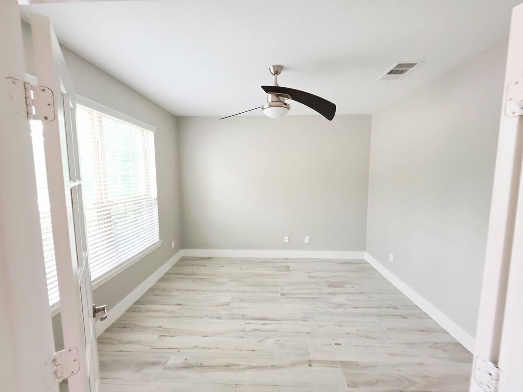 Building Photo - 4822 La Santa Rd