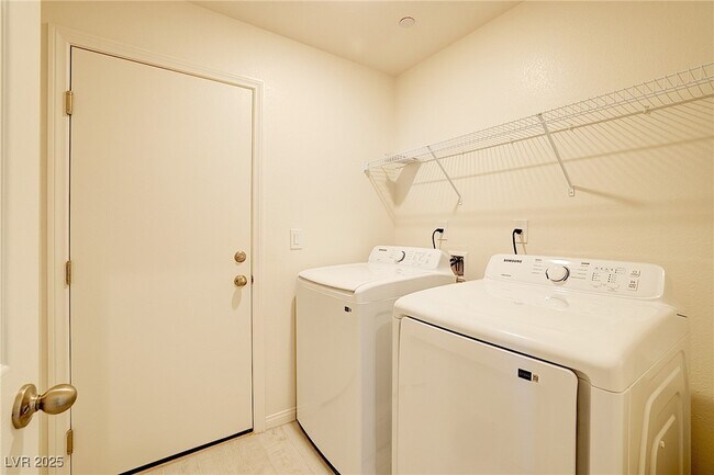 Building Photo - 3719 Via Allegro