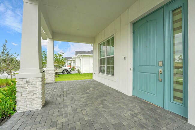 Building Photo - 601 Hookline Cir