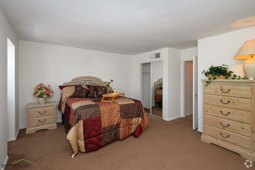 Chateau Apartments 1000 Ivorie Ct Burlington NJ 08016 Apartment Finder