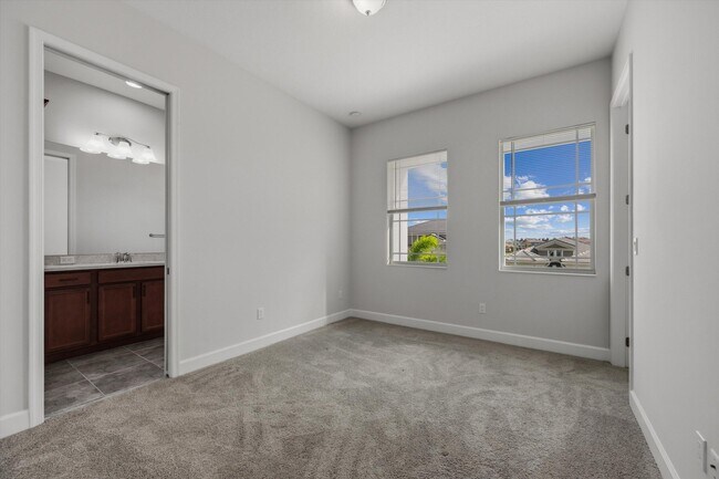 Building Photo - 14971 RedCove Pl