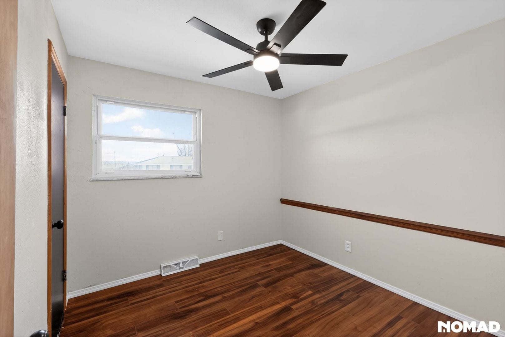 Building Photo - 1550 Moellering Dr