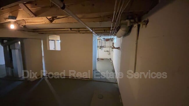 Building Photo - 1891 Stahlheber Rd