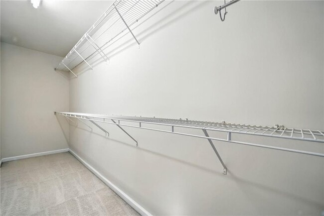 Building Photo - 215 Friars Head Dr NE