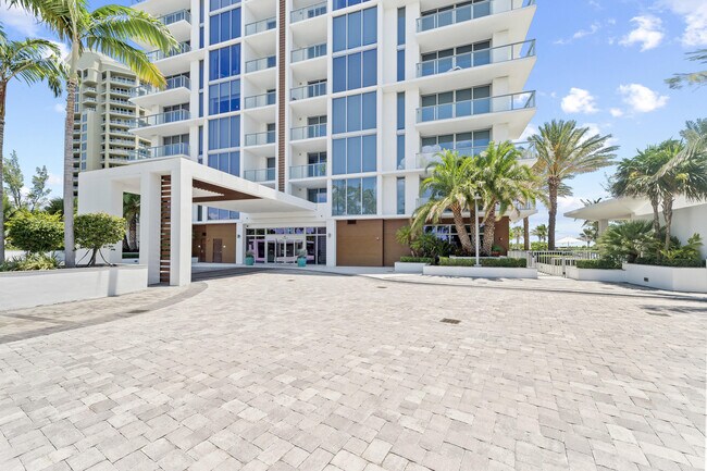 Building Photo - 5000 N Ocean Dr