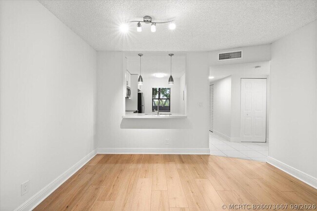 Building Photo - 3000 NW 42nd Ave