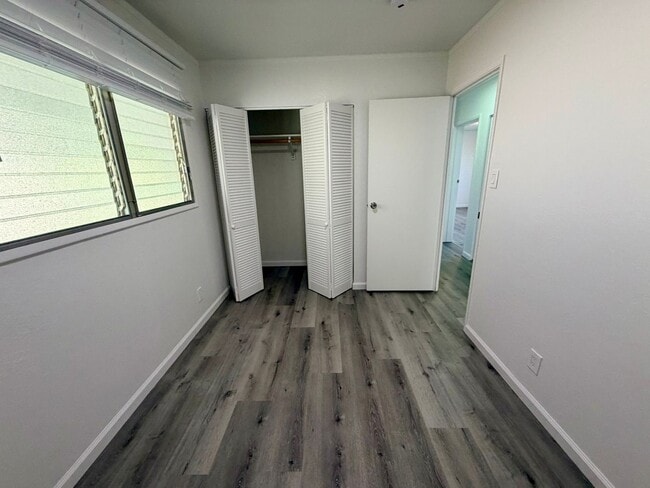 Building Photo - Newly Renovated 5BR/2BA Home – Move-In Ready in Pearl City