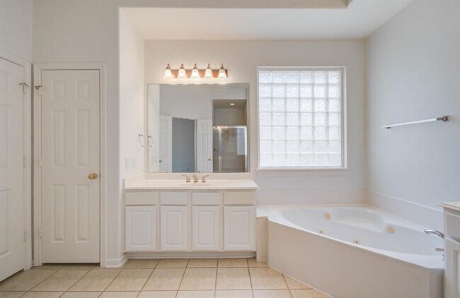 Building Photo - 4106 Angel Springs Dr